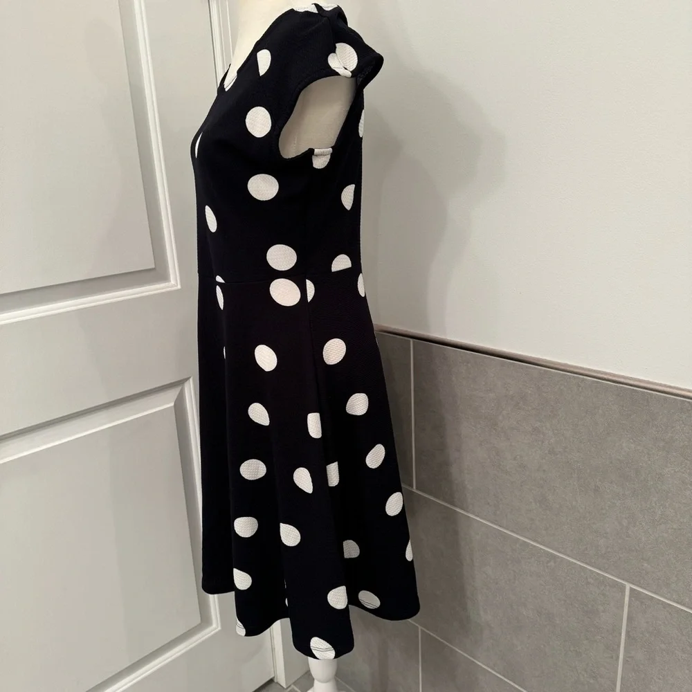 Kaileigh Polka Dot Dress - Picture 5 of 10